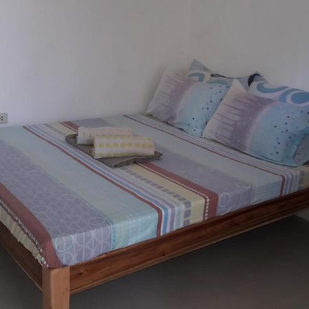 Charm Guest House Puerto Princesa Екстериор снимка