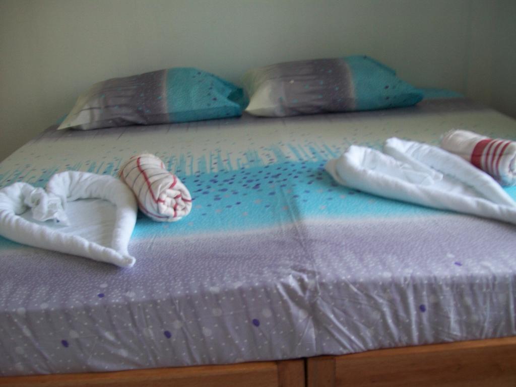 Charm Guest House Puerto Princesa Стая снимка
