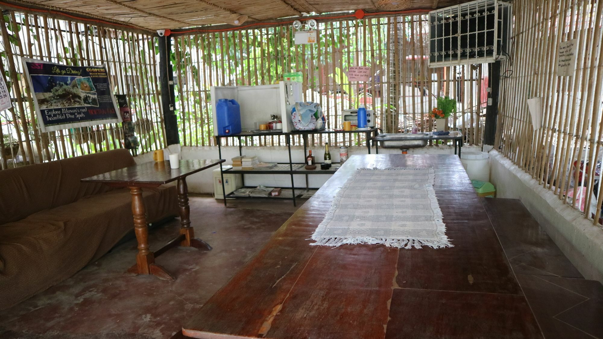 Charm Guest House Puerto Princesa Екстериор снимка